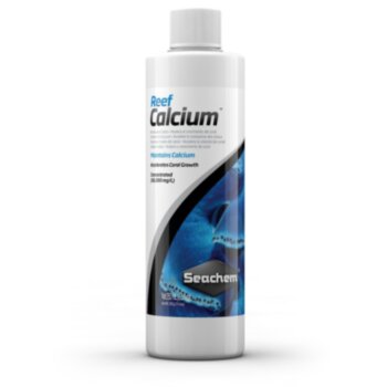 Добавка Seachem Reef Calcium 100 мл. Это добавка, предназначенная для поддержания уровня кальция в рифовом аквариуме без изменения pH.