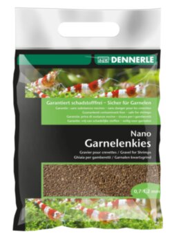 Грунт Dennerle Nano Gravel темно-коричнеый 2 кг. Декоративный грунт премиум класса, нетрелен к воде, не окрашивает воду, идеален для растений и водных обитаталей.
